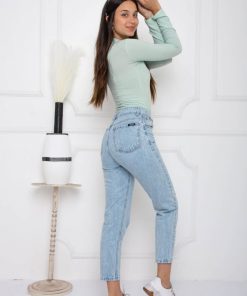 Alternative view of MOM CELESTE